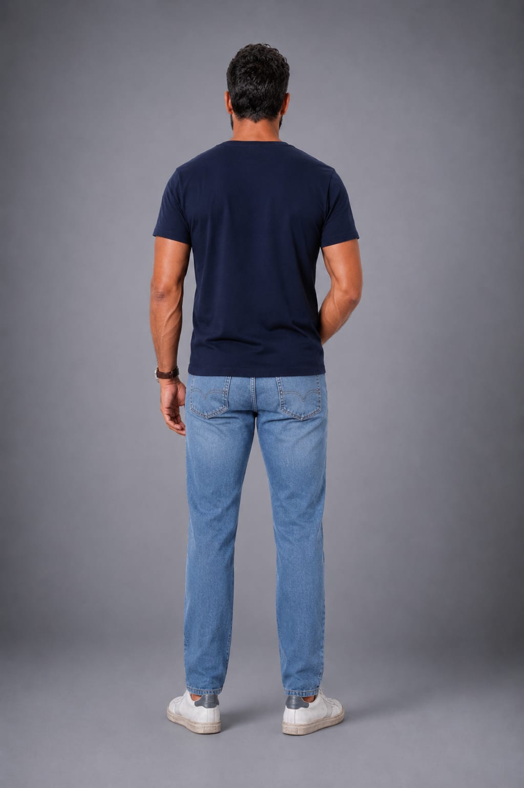 CAMISETA CUELLO REDONDO AZUL NAVY
