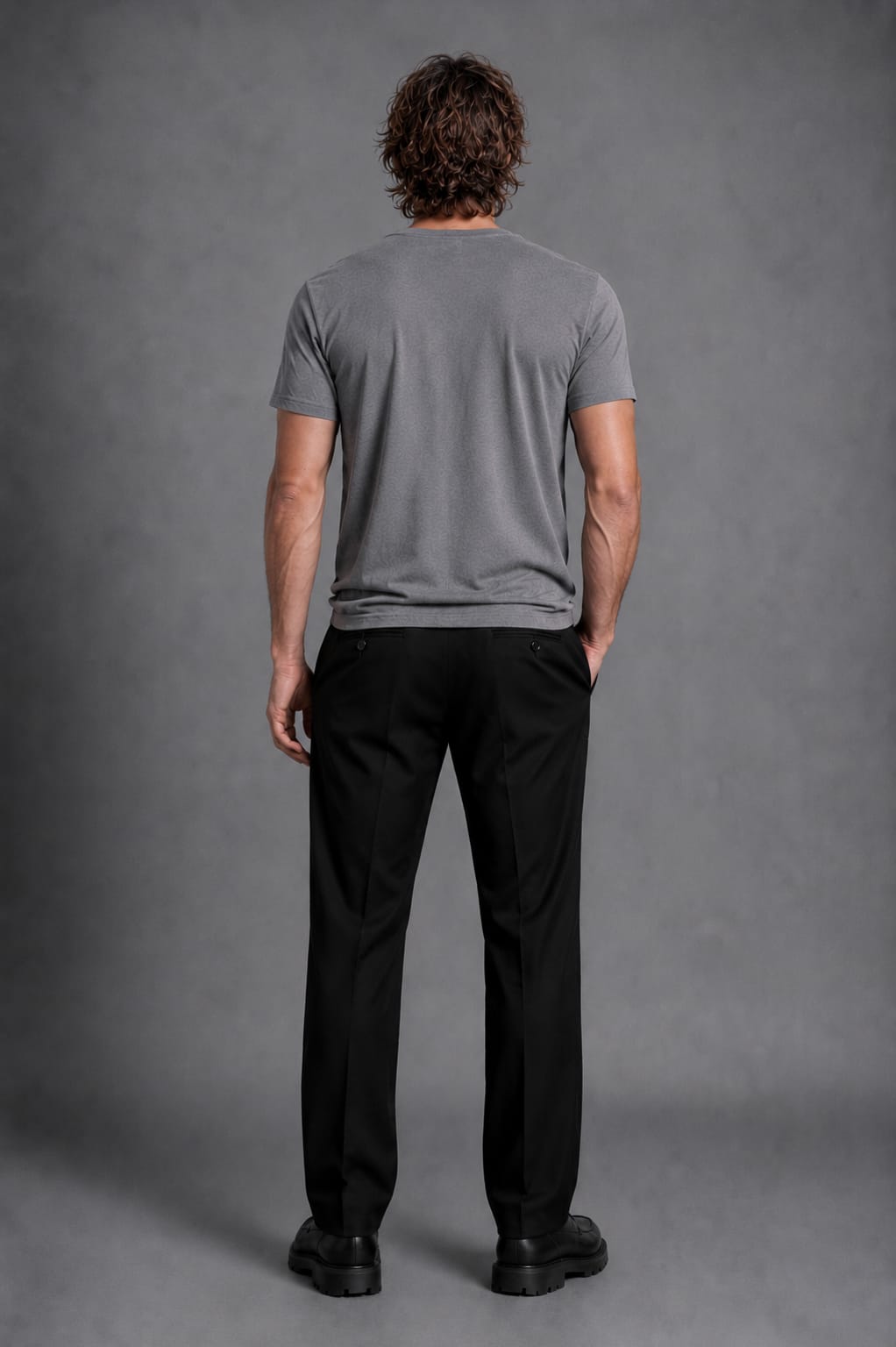 CAMISETA CUELLO EN V GRIS